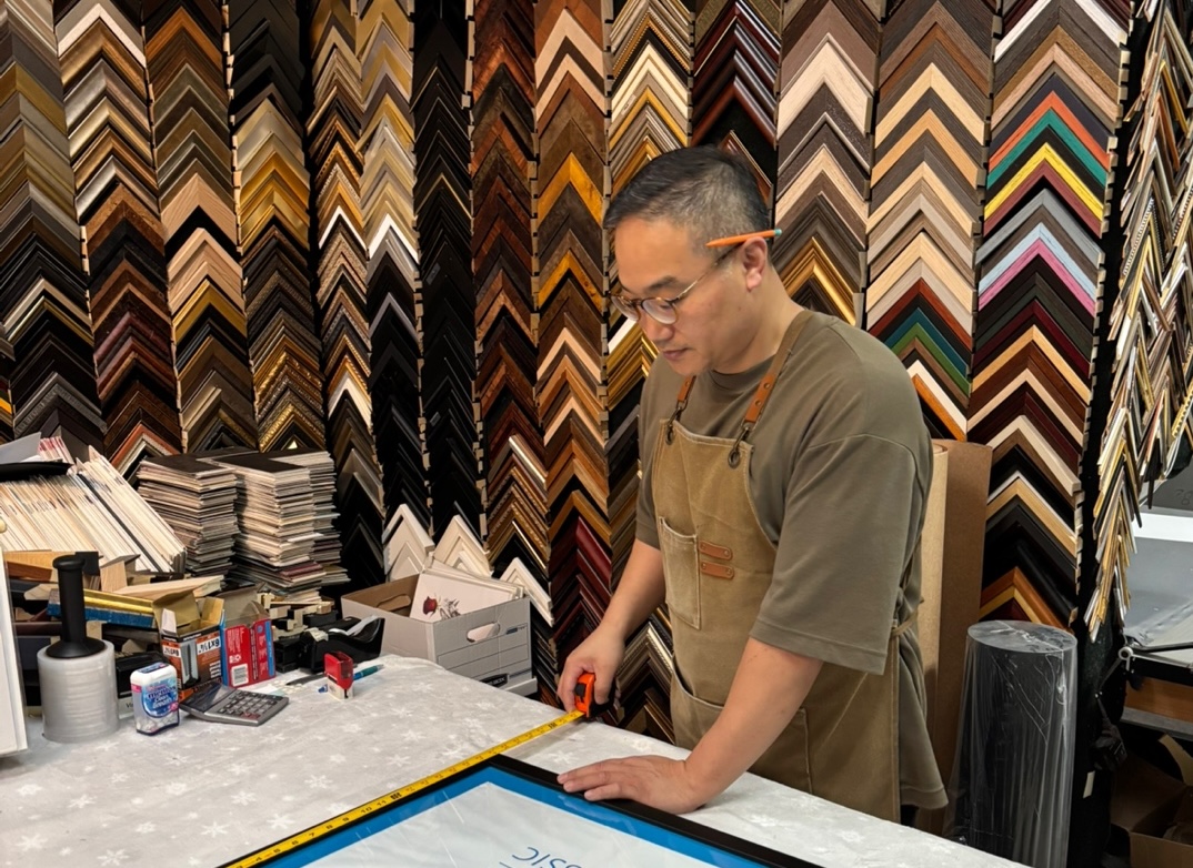 Expert Custom Framing Services in Fort Worth and Surrounding Areas