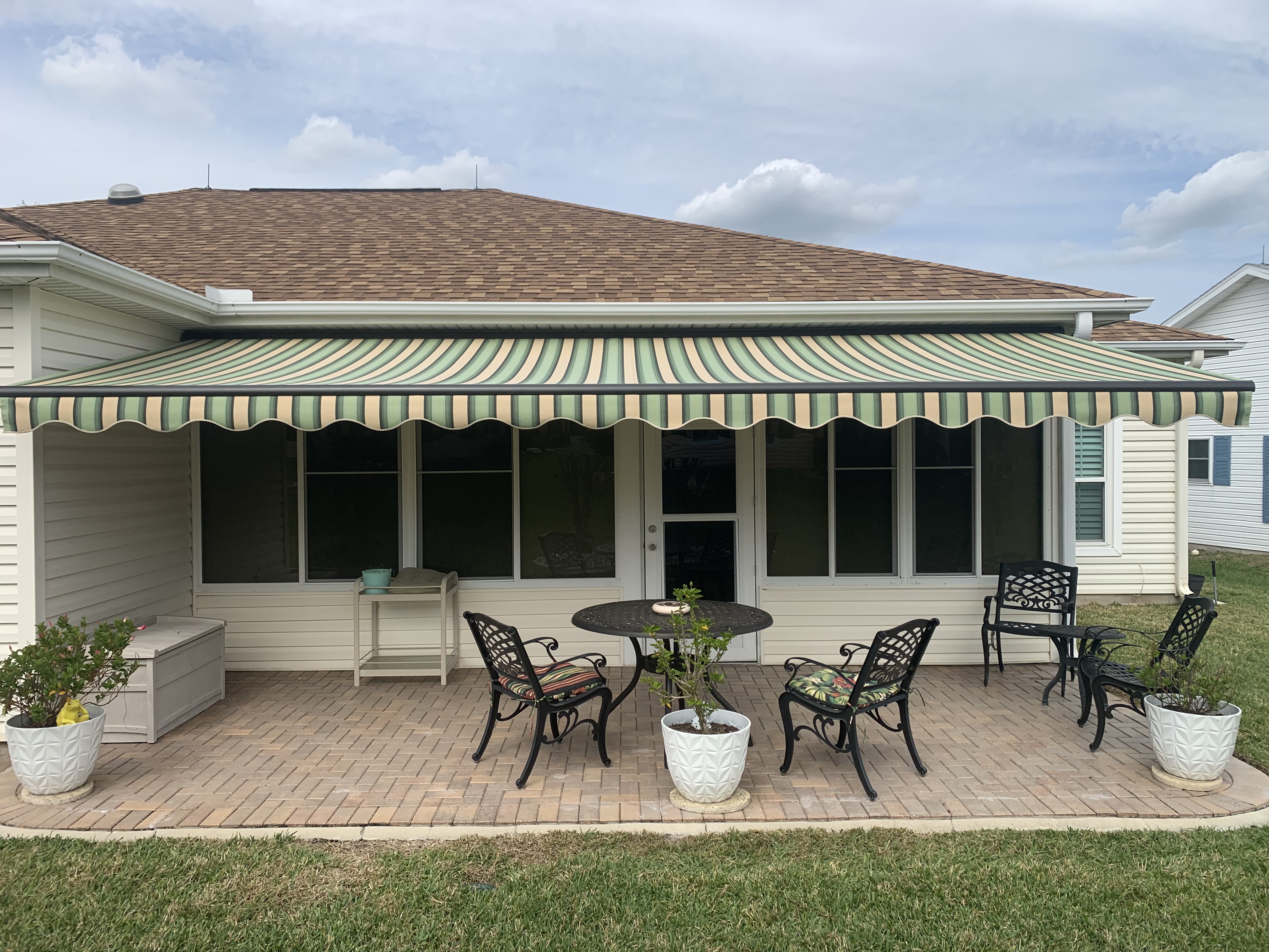 Retractable Awnings